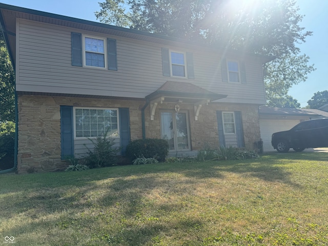 front of property featuring a front lawn