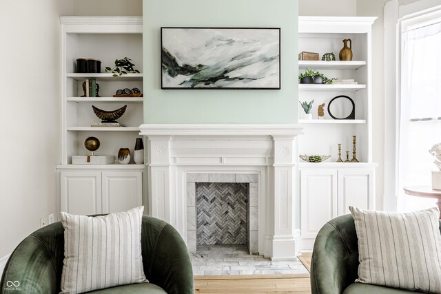 1715 Alabama St, Indianapolis, IN 46202 - sitting room with a fireplace and built in shelves