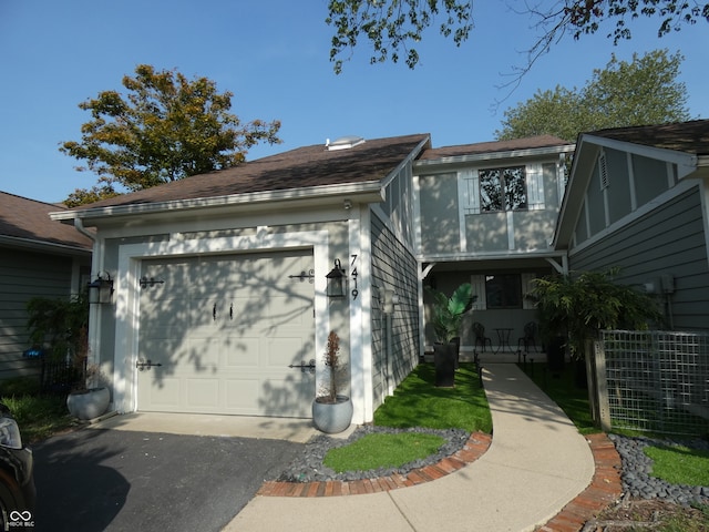 view of front of house featuring a garage