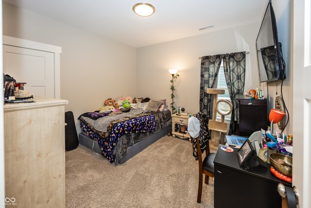 1569 Tupelo Dr, Greenfield, IN 46140 - bedroom with carpet floors