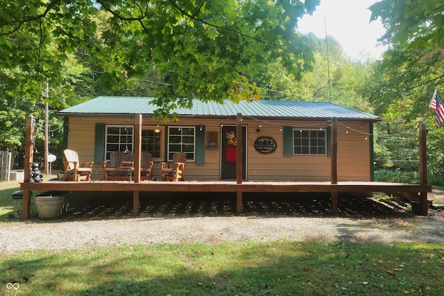 view of front facade with a deck