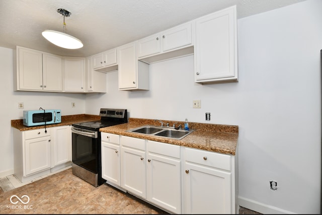 kitchen featuring stainless steel range with electric stovetop, white cabinets, sink, a textured ceiling, and decorative light fixtures