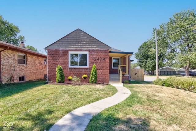 view of front of house featuring a front yard