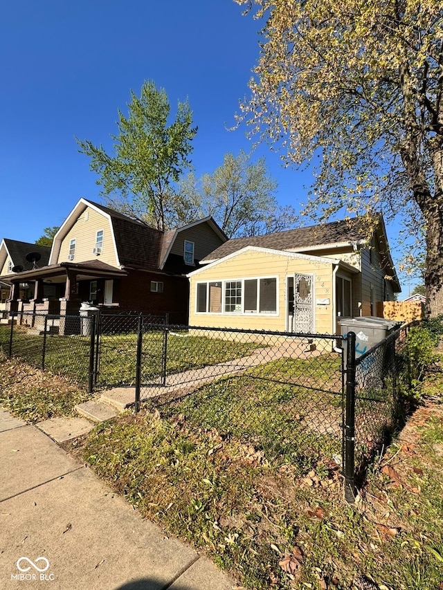 view of front of house