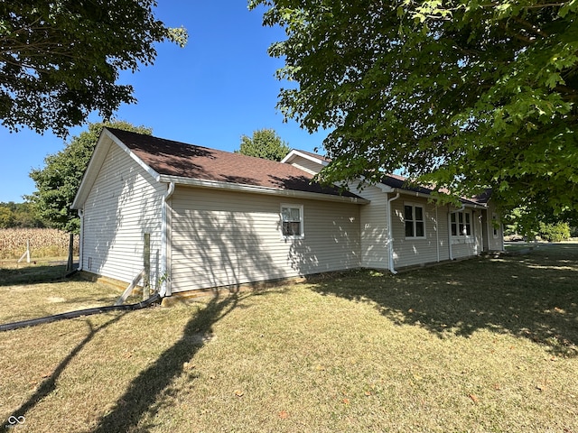 exterior space featuring a yard