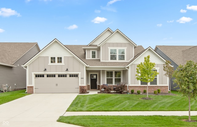 craftsman-style house with a front yard