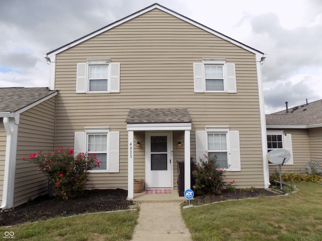 view of front of house with a front yard