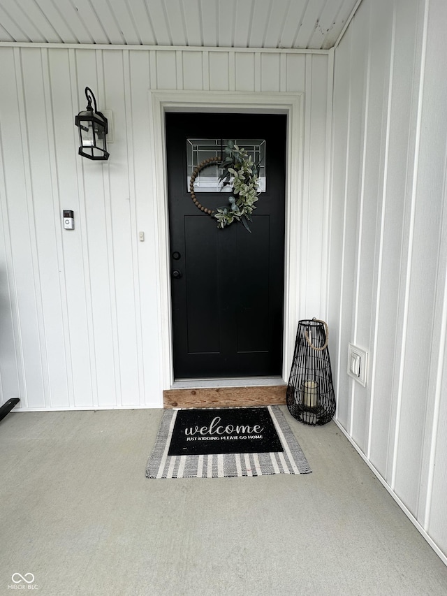 view of property entrance