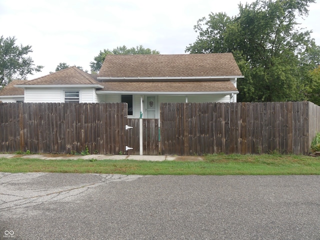 view of front of house