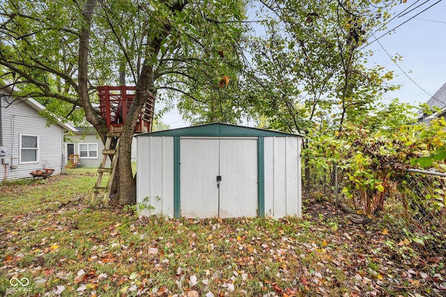 view of outbuilding