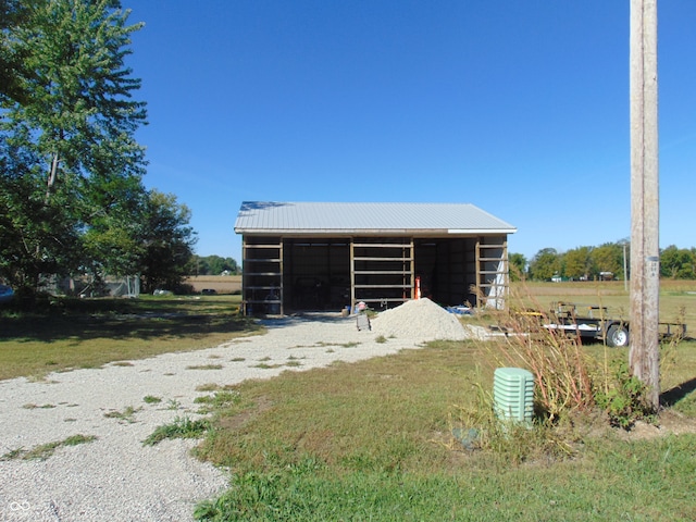 view of outdoor structure