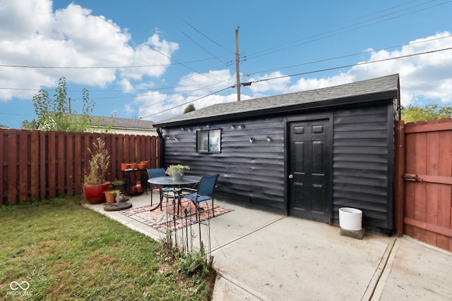 exterior space with a yard