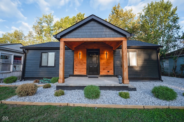 view of front of house featuring a porch