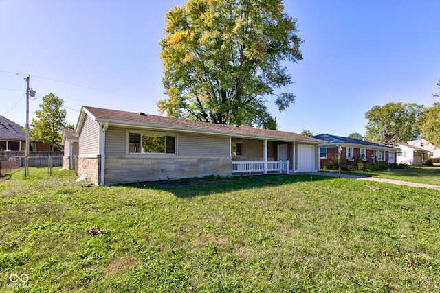 ranch-style house featuring a front lawn