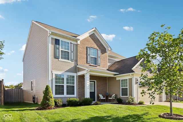 view of front facade featuring a front yard