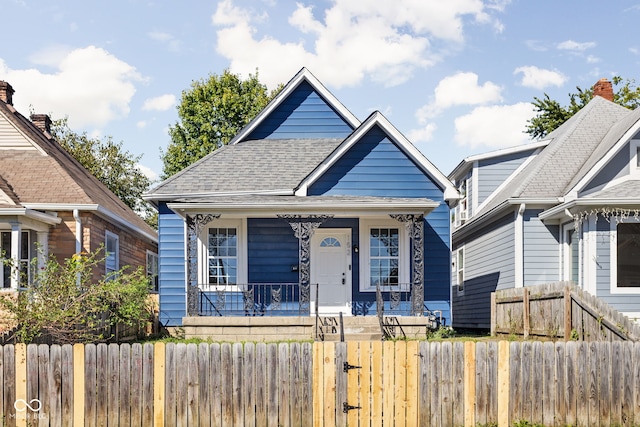 view of front of property featuring covered porch