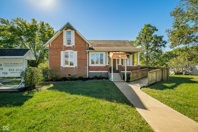 view of front of property with a front lawn