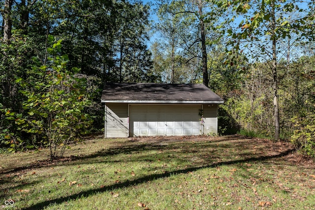 exterior space featuring a lawn