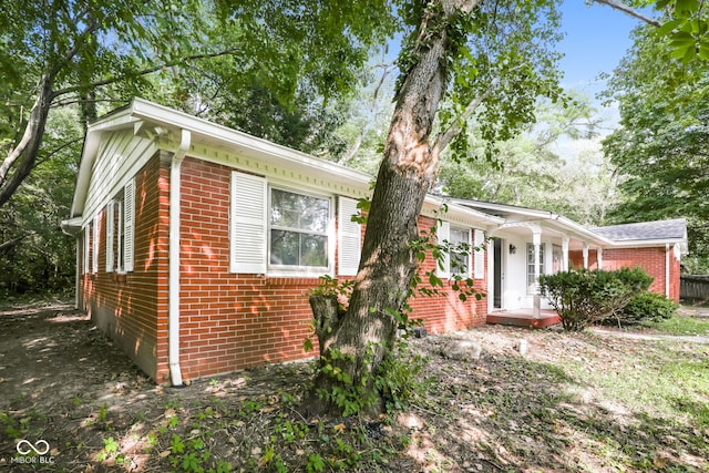 view of front of property