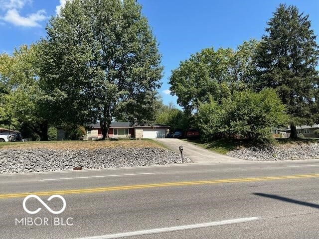 4434 E 46th St, Indianapolis, IN 46226 - view of road