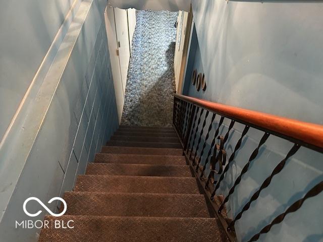 4434 E 46th St, Indianapolis, IN 46226 - view of stairs