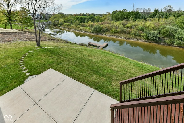 view of yard with a water view