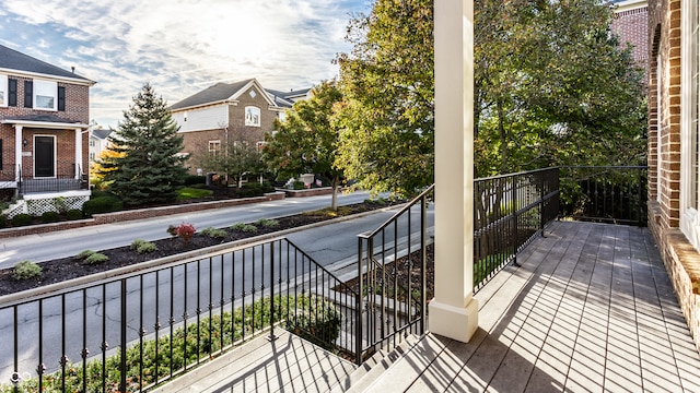 balcony featuring covered porch