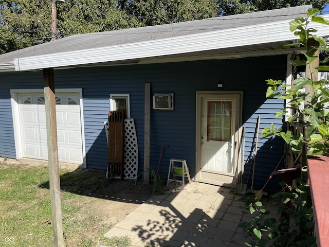 3991 Bennett Dr, Indianapolis, IN 46254 - doorway to property with a garage