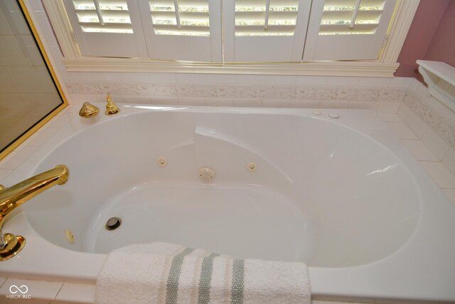 room details with a whirlpool tub