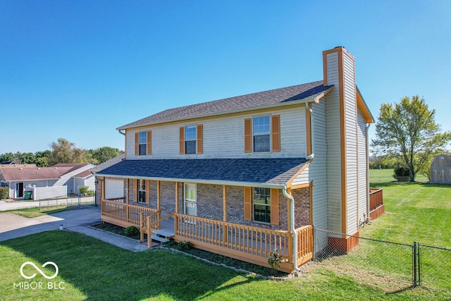 view of front of property with a front lawn