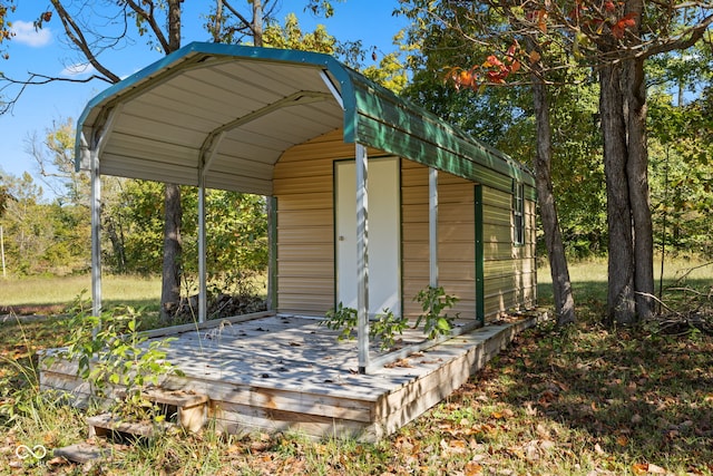 view of outbuilding