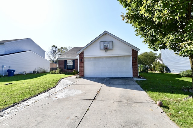 view of front facade with a front yard