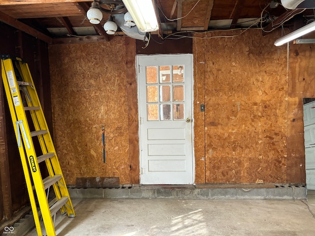 misc room featuring concrete flooring