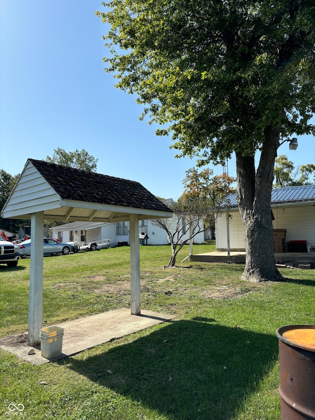 view of yard featuring a garage