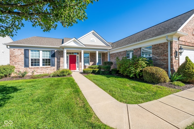 view of front of house featuring a front yard