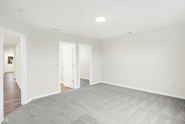 view of carpeted spare room