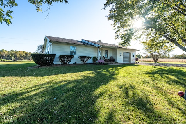 ranch-style house with a front yard