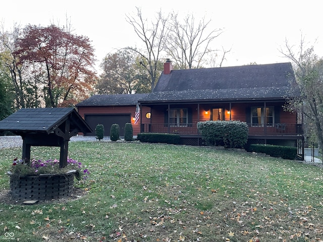 view of front of house featuring a front yard