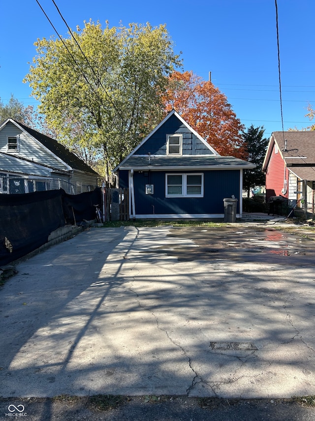 view of front of house