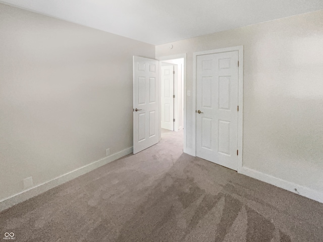 empty room with carpet