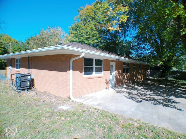 view of property exterior