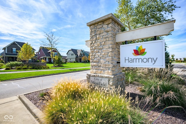 view of community / neighborhood sign