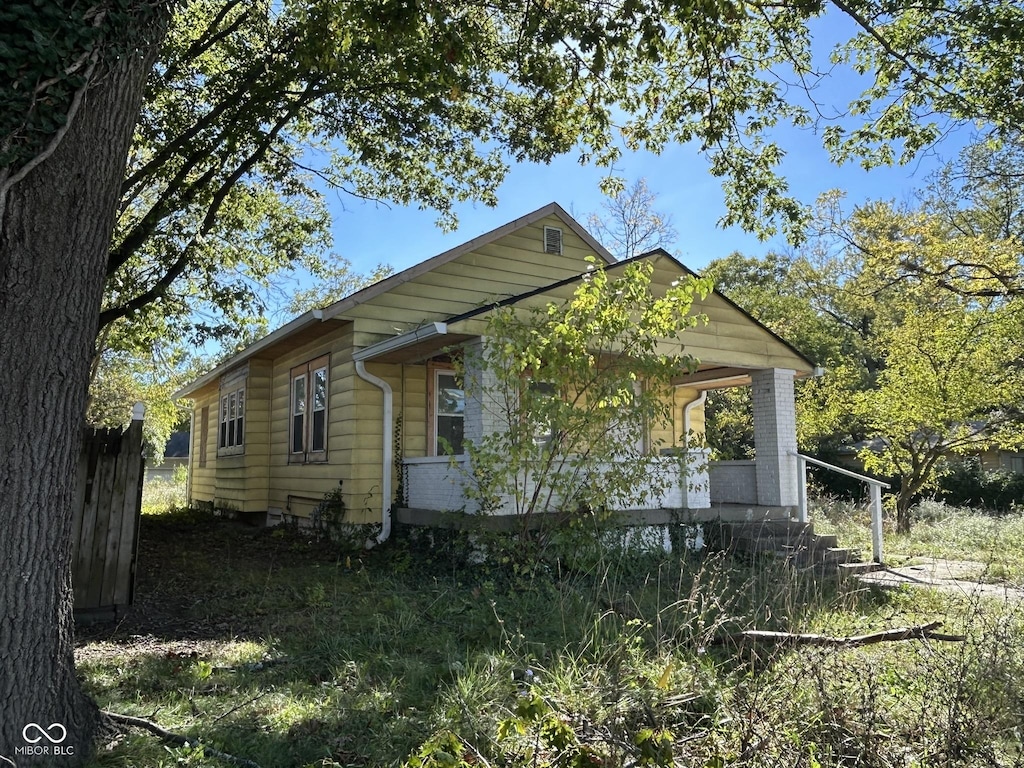 3221 E 38th St, Indianapolis, IN 46218 - view of side of property