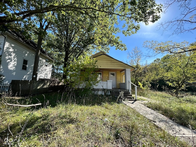 view of front facade with covered porch