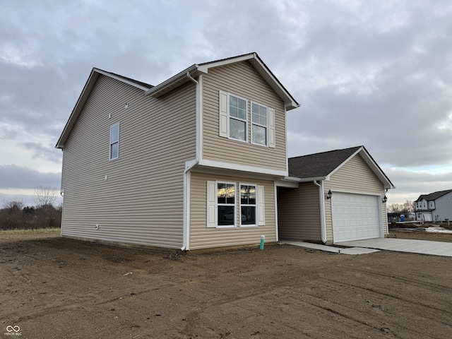 view of front facade with a garage