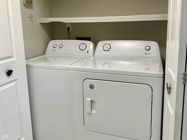 laundry room featuring independent washer and dryer