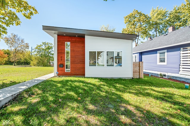 exterior space featuring a yard