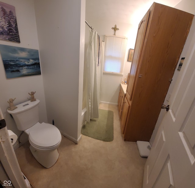 full bathroom with vanity, toilet, and shower / bath combo