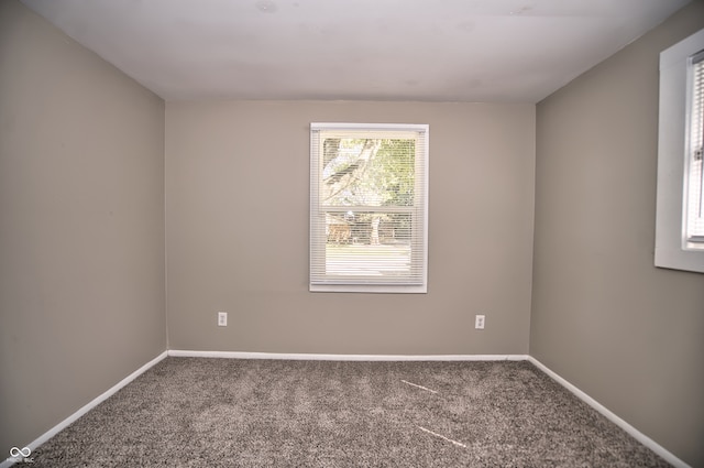 view of carpeted spare room