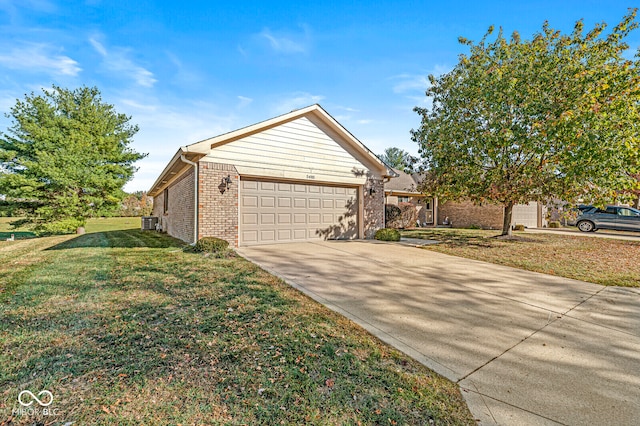 ranch-style house featuring a front lawn